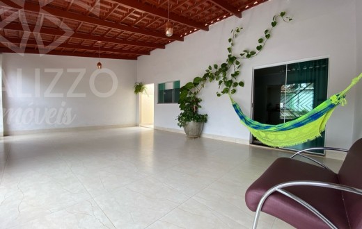 Casa 4 qtos, 240 m²